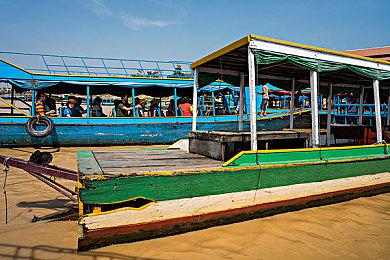 “半瓶神仙醋”新作《大侠立志传》已开启抢先体验